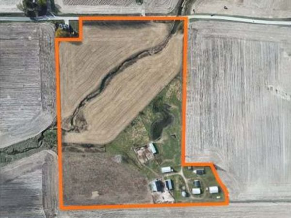 6977 S Elmoville Road, Stockton, IL 61085