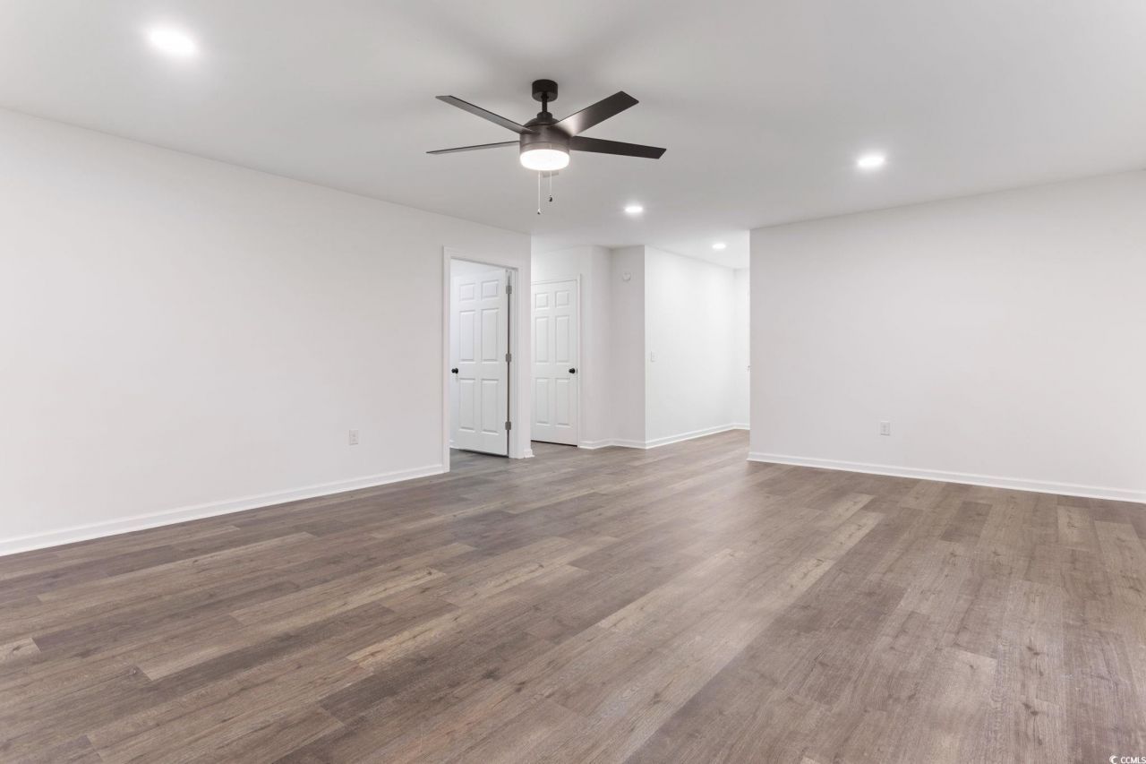 2321 Brick Dr. Photo 33