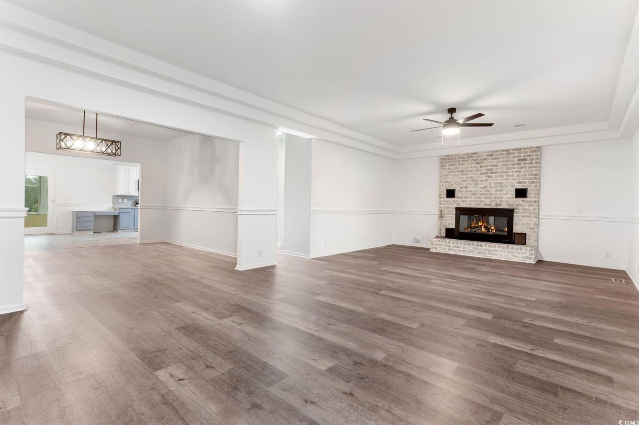 2321 Brick Dr. Photo 6