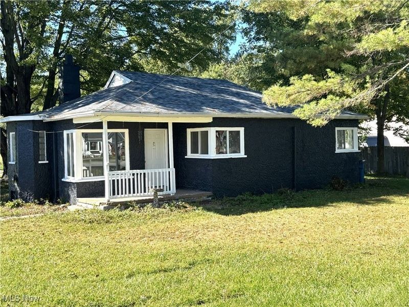 6278 Tod Avenue SW, Lordstown, OH 44481 Photo 1