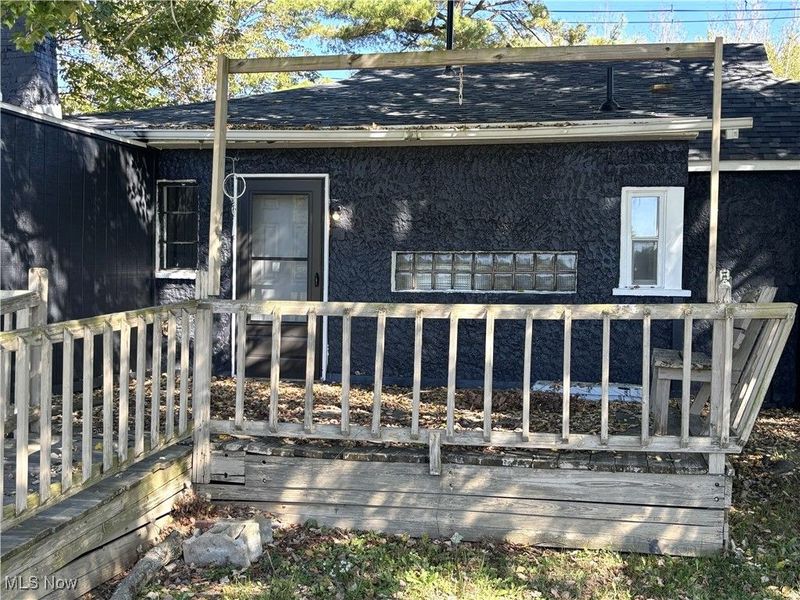 6278 Tod Avenue SW, Lordstown, OH 44481 Photo 3