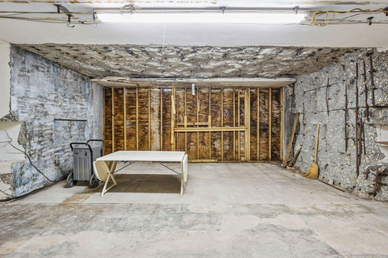 3019 Ion Avenue Photo 24