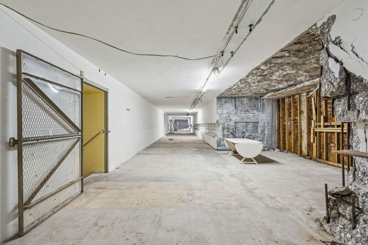 3019 Ion Avenue Photo 27