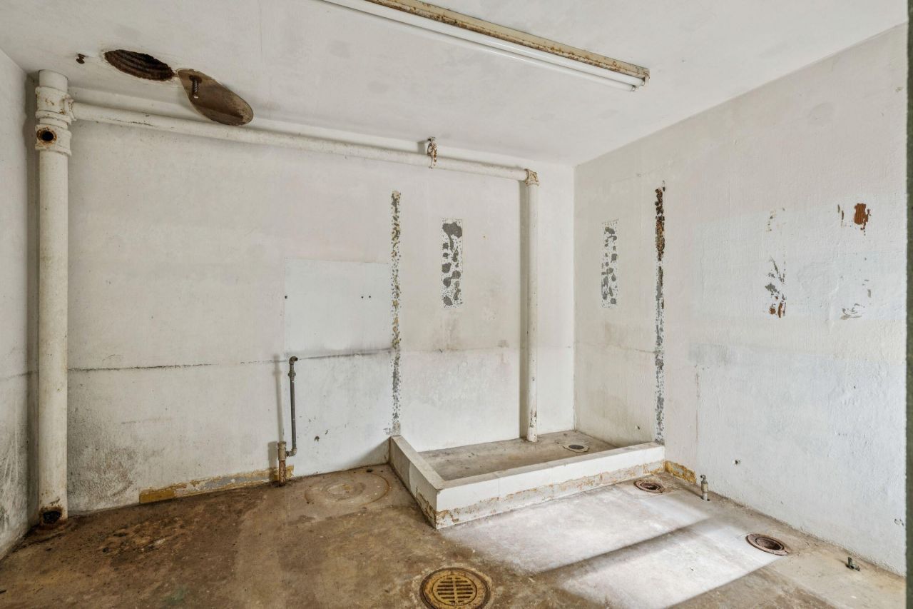 3019 Ion Avenue Photo 31