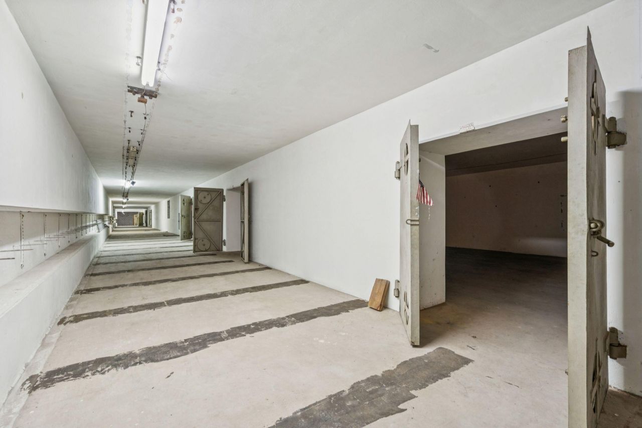 3019 Ion Avenue Photo 42