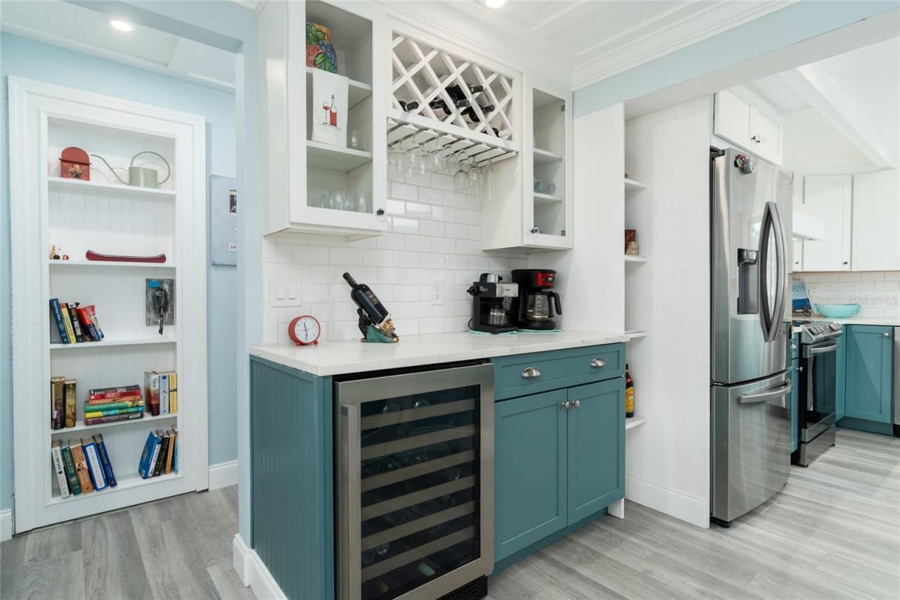 838 E 17th Avenue, New Smyrna Beach, FL 32169 Photo