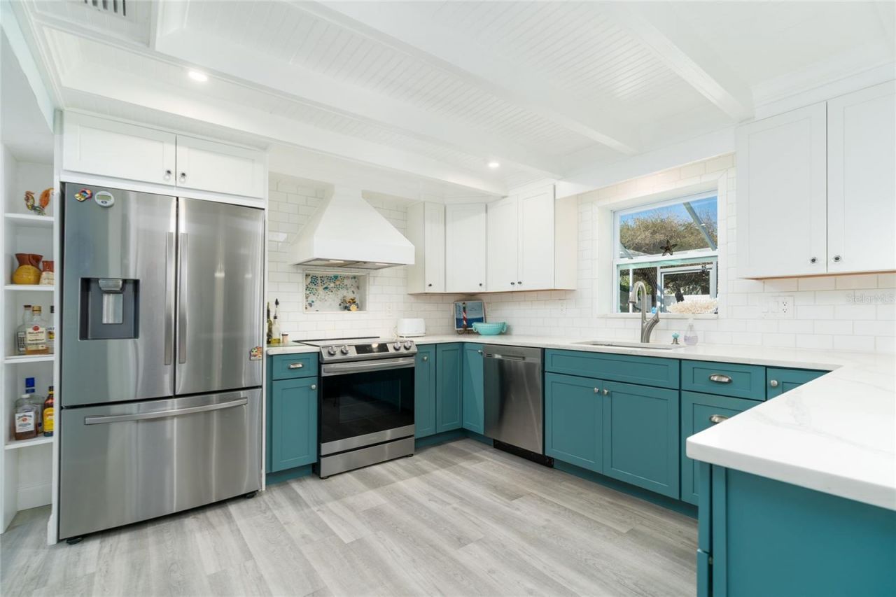 838 E 17th Avenue, New Smyrna Beach, FL 32169 Photo