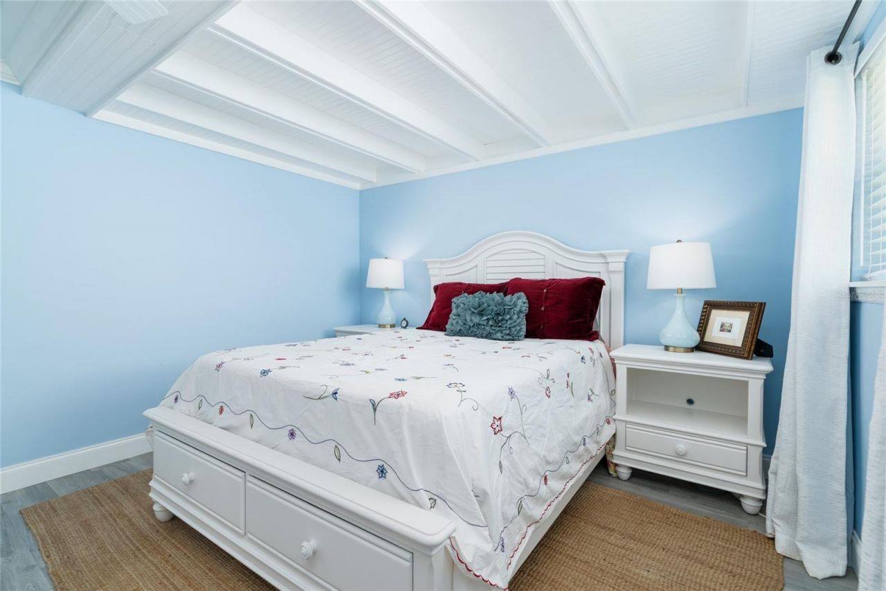 838 E 17th Avenue, New Smyrna Beach, FL 32169 Photo