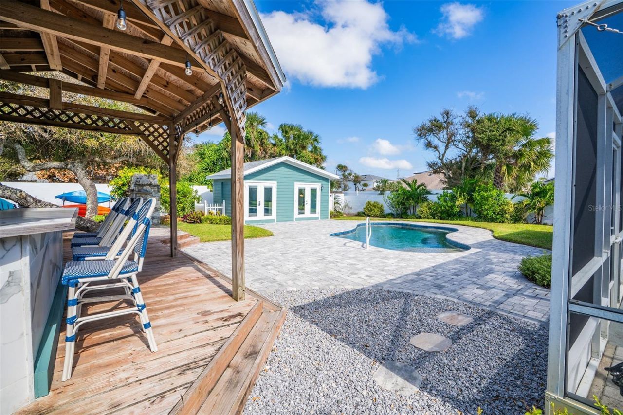 838 E 17th Avenue, New Smyrna Beach, FL 32169 Photo