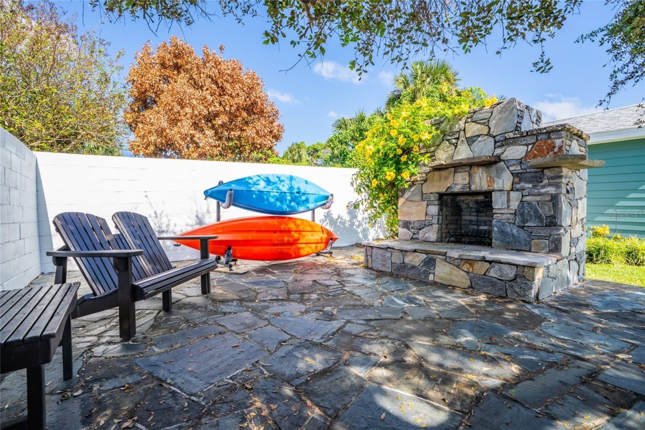 838 E 17th Avenue, New Smyrna Beach, FL 32169 Photo