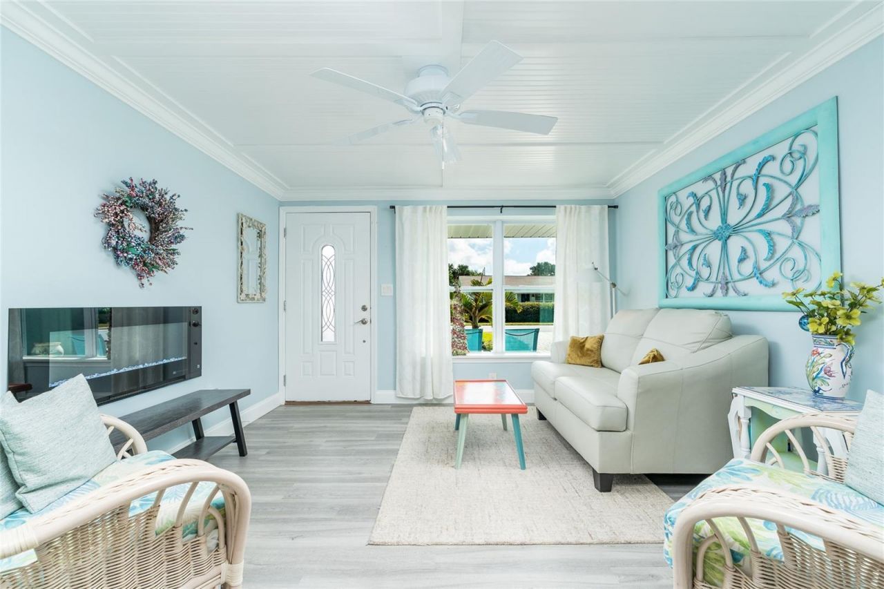 838 E 17th Avenue, New Smyrna Beach, FL 32169 Photo