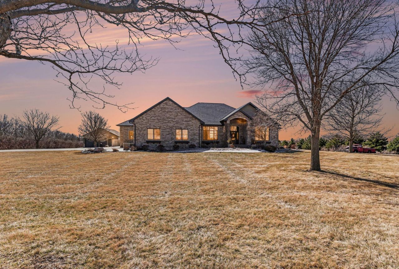 575 111th Street, Pipestone, MN 56164