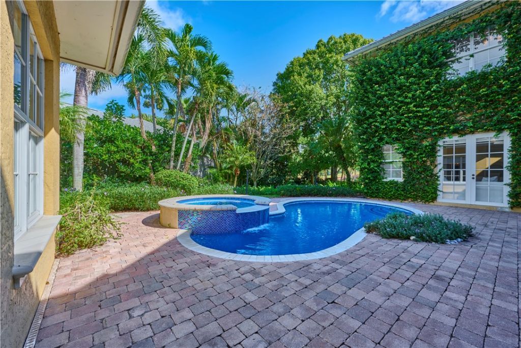 601 Bridgewater Lane Sw, Vero Beach, FL 32962 Photo