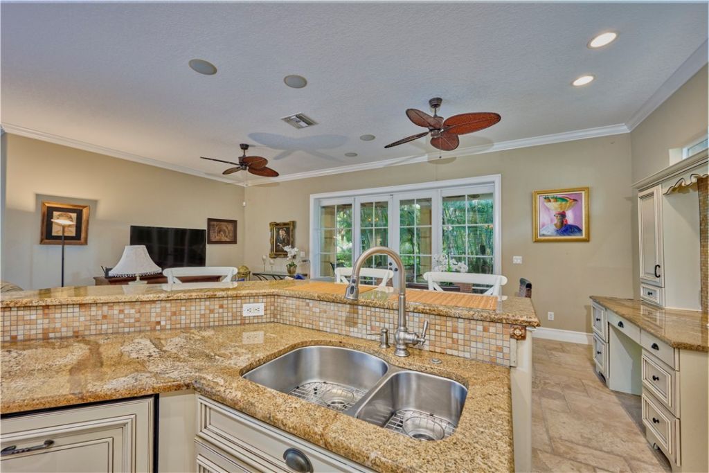 601 Bridgewater Lane Sw, Vero Beach, FL 32962 Photo