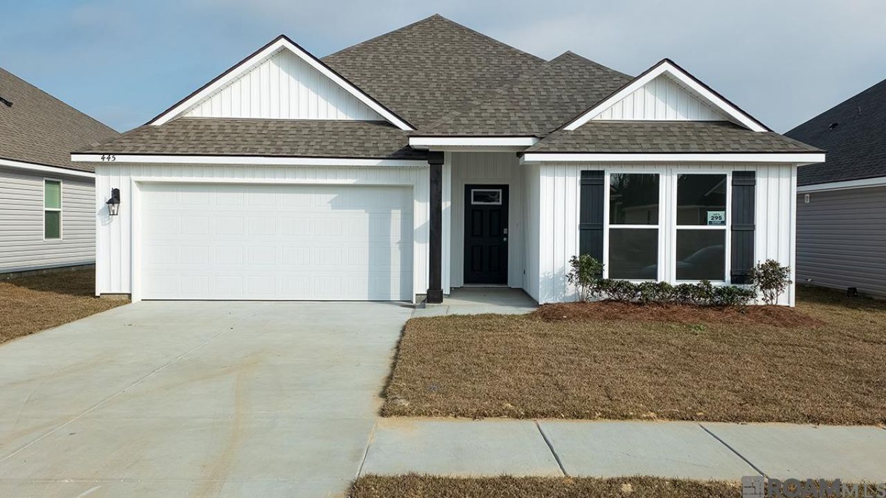 445 Miraval Ave, Zachary, LA 70791 Main Photo