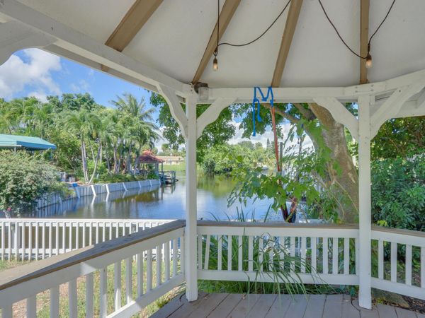 1808 17th Avenue N, Lake Worth Beach, FL 33460