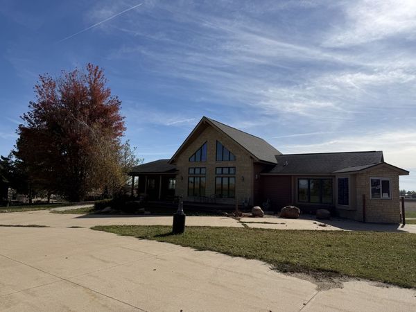 11379 US 20 Highway E, Stockton, IL 61085