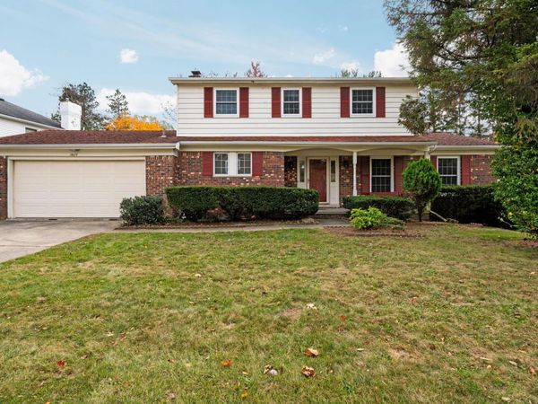 3620 Charter Place, Ann Arbor, MI 48105