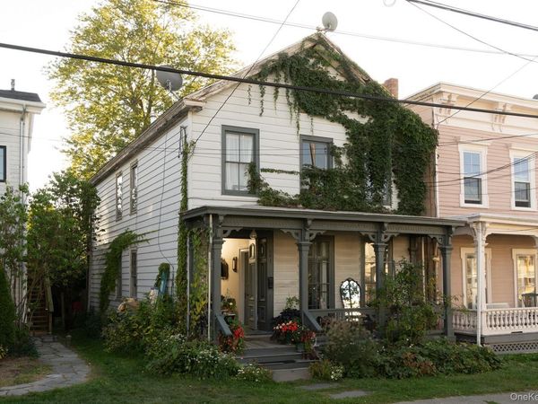 541 Washington Street, Hudson, NY 12534