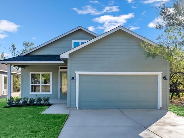 625 Birch LN, Cottonwood Shores, TX 78657