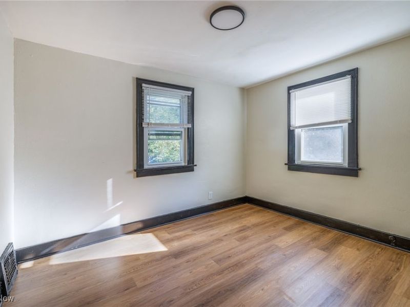 849 Glenn Street, Akron, OH 44320 Photo 12