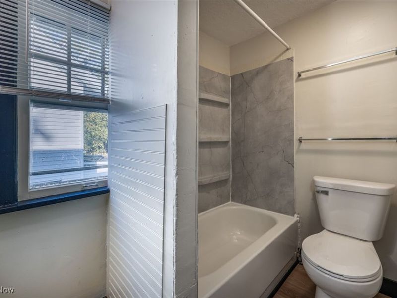 849 Glenn Street, Akron, OH 44320 Photo 13