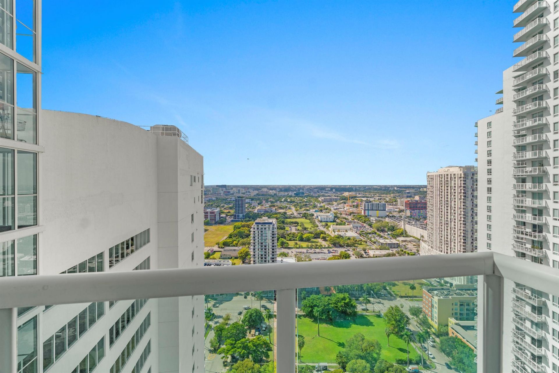 1800 N Bayshore Drive, Unit 3802, Miami, FL 33132 Photo