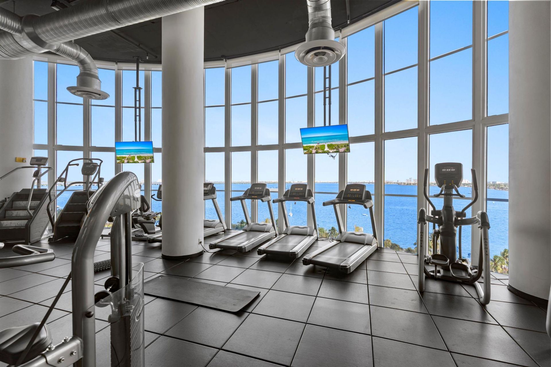 1800 N Bayshore Drive, Unit 3802, Miami, FL 33132 Photo