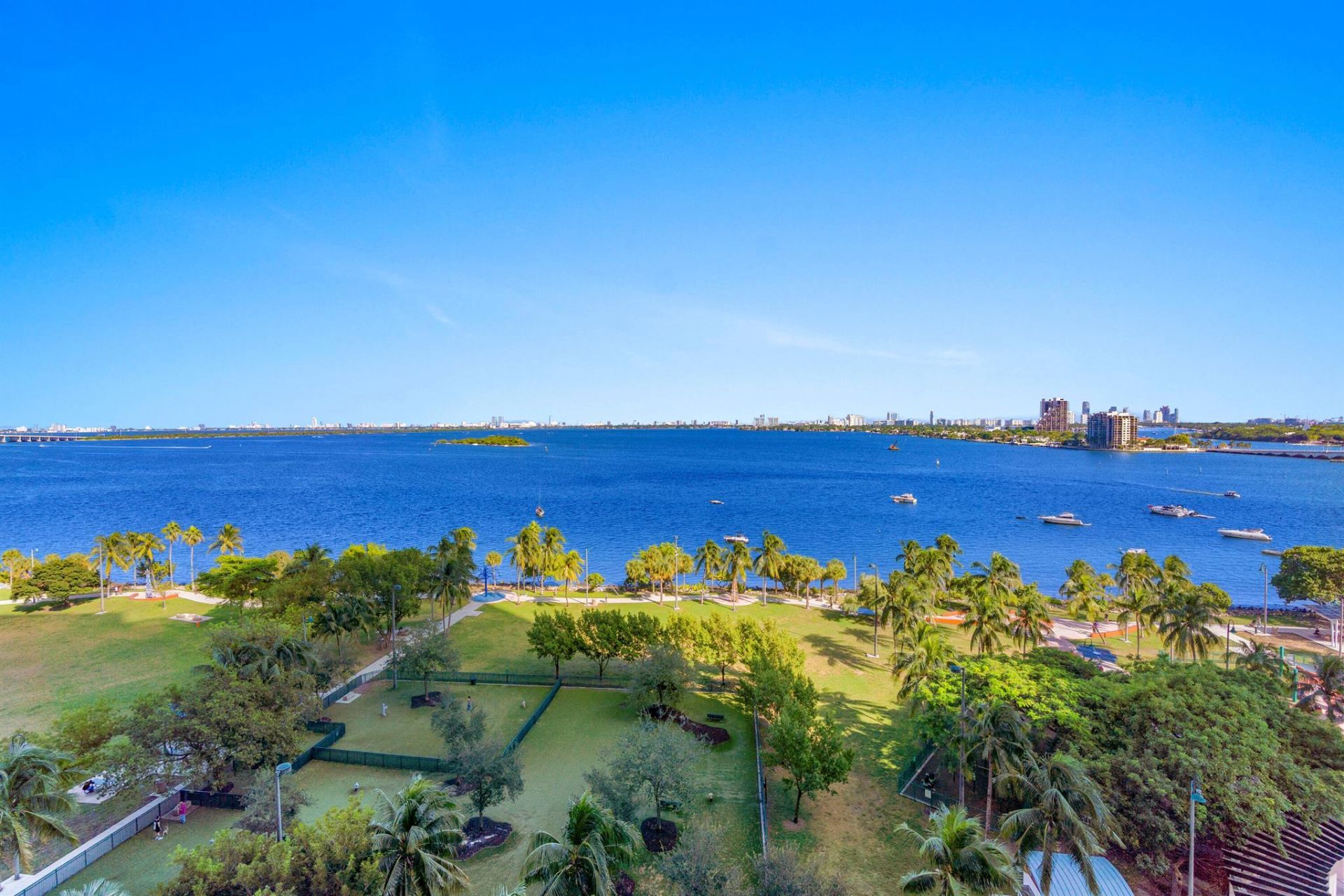 1800 N Bayshore Drive, Unit 3802, Miami, FL 33132 Photo