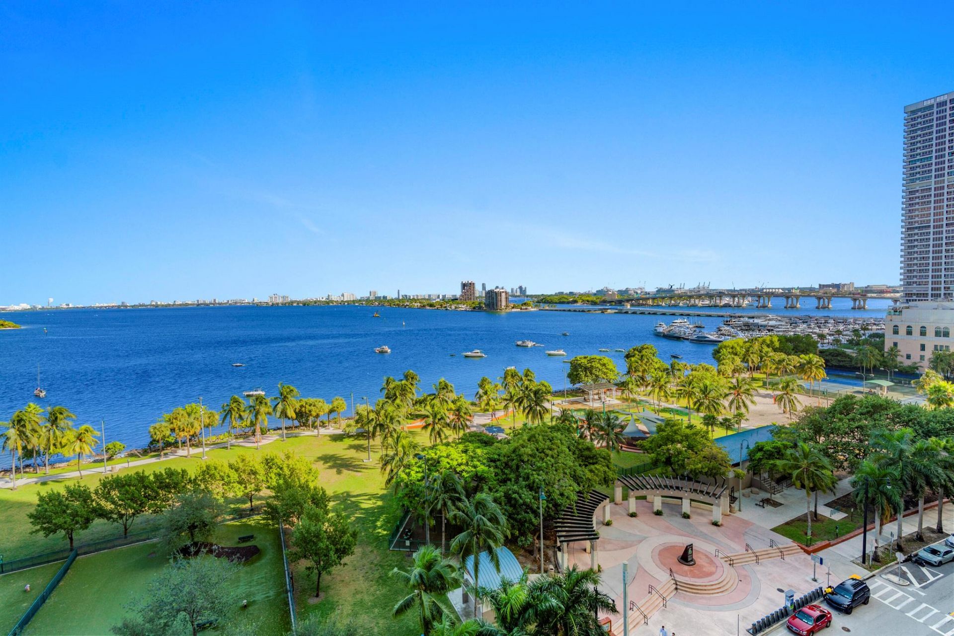 1800 N Bayshore Drive, Unit 3802, Miami, FL 33132 Photo