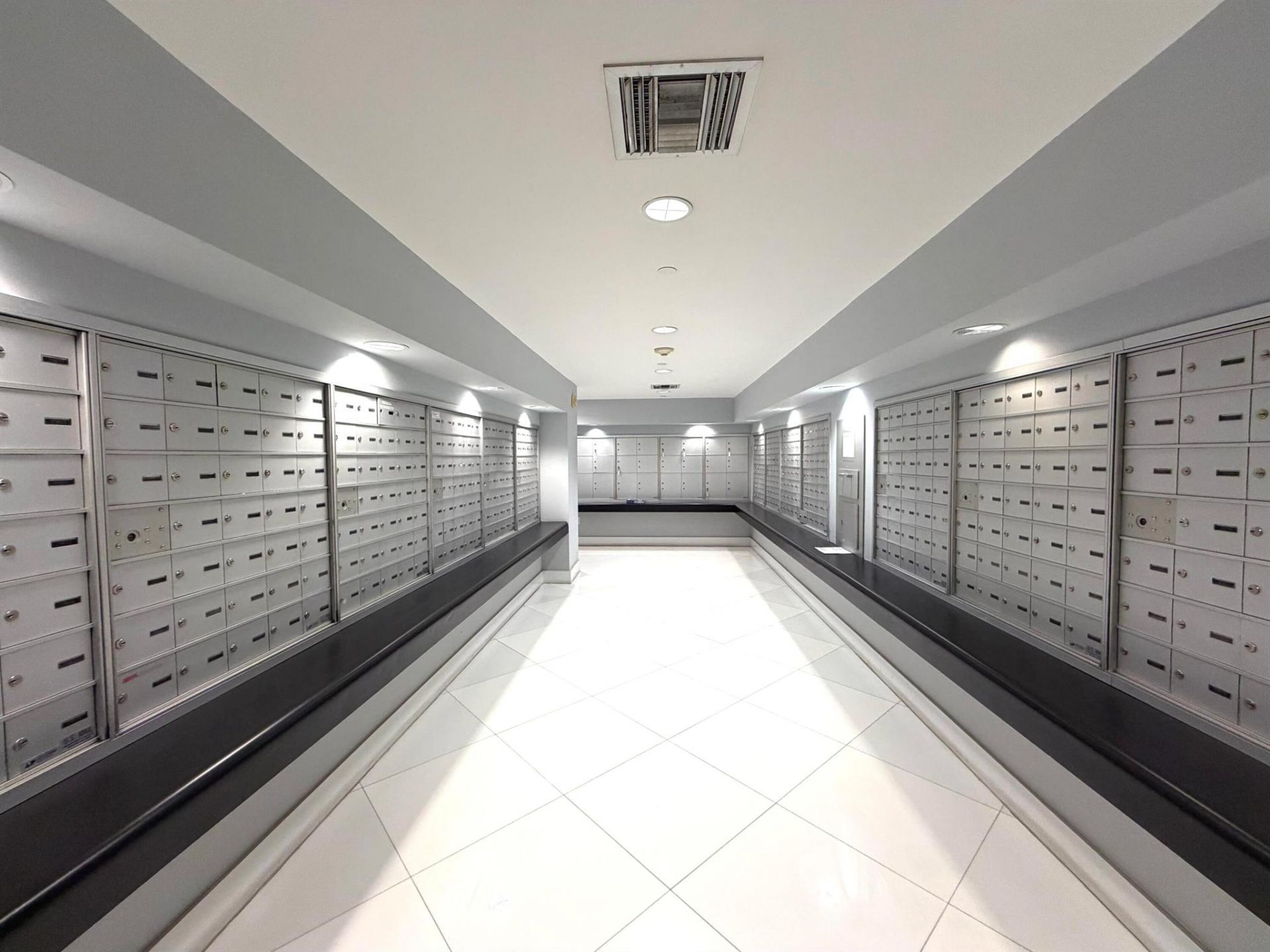 1800 N Bayshore Drive, Unit 3802, Miami, FL 33132 Photo