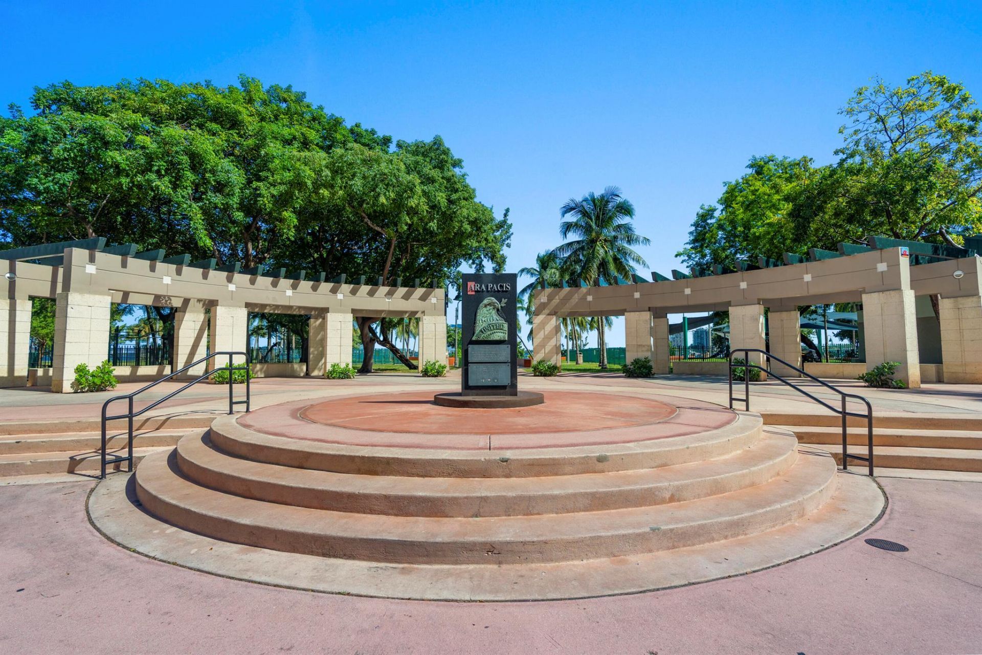 1800 N Bayshore Drive, Unit 3802, Miami, FL 33132 Photo