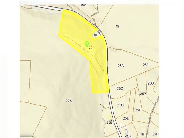 20 Forest St, Lee, MA 01238