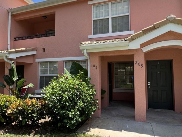 138 SW Peacock Boulevard, Unit 20105, Port St. Lucie, FL 34986