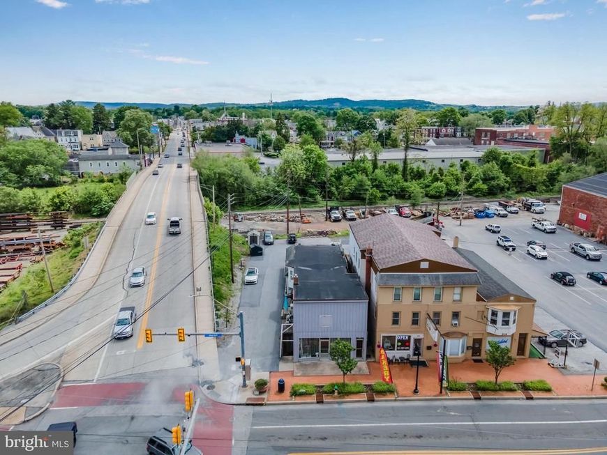 300-302 Market Street, Lemoyne, PA 17043 Main Photo