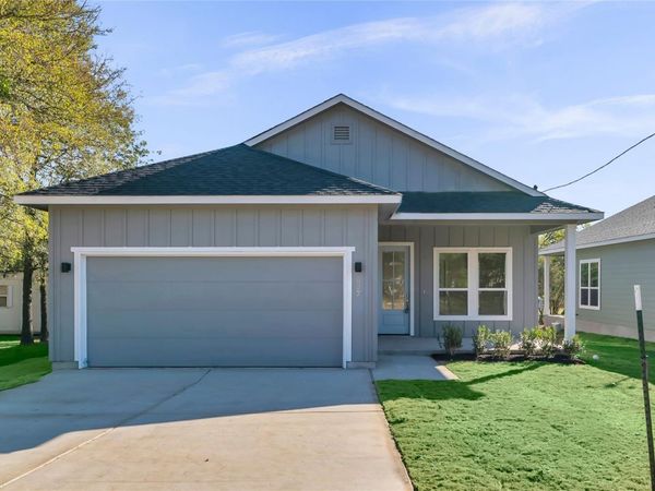 627 Birch LN, Cottonwood Shores, TX 78657