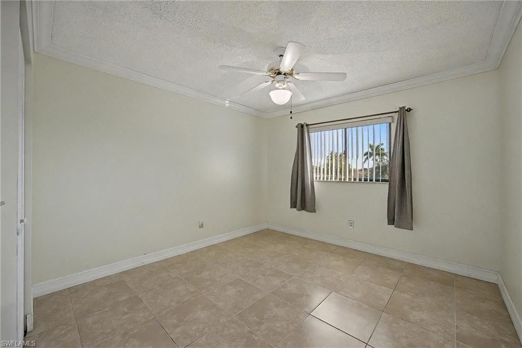 423 Cape Coral Pkwy W, Unit 202, Cape Coral, FL 33914 Photo