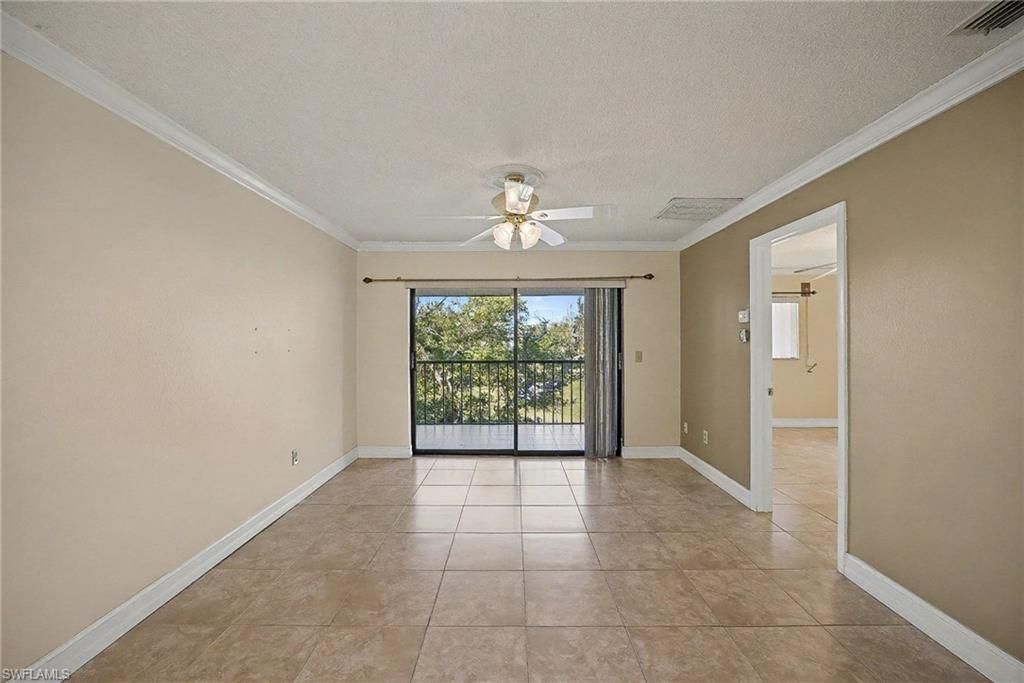 423 Cape Coral Pkwy W, Unit 202, Cape Coral, FL 33914 Photo