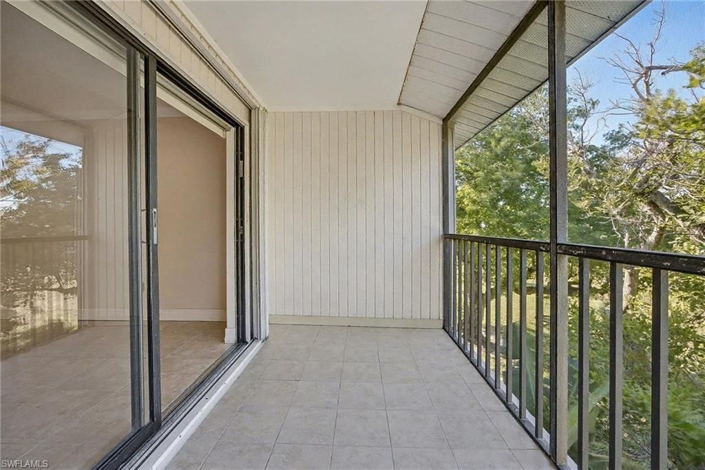 423 Cape Coral Pkwy W, Unit 202, Cape Coral, FL 33914 Photo