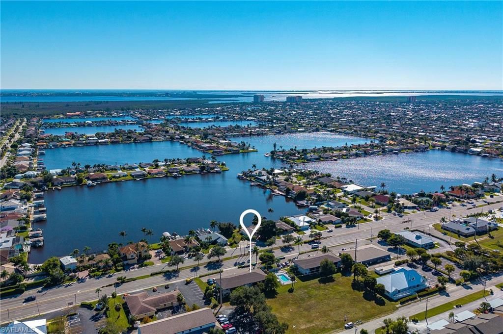 423 Cape Coral Pkwy W, Unit 202, Cape Coral, FL 33914 Photo