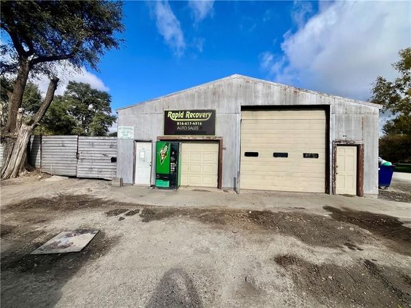 401 Vermont Street, Elwood, KS 66024