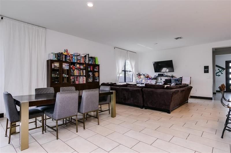 15901 SW 136th Way, Miami, FL 33196 Photo