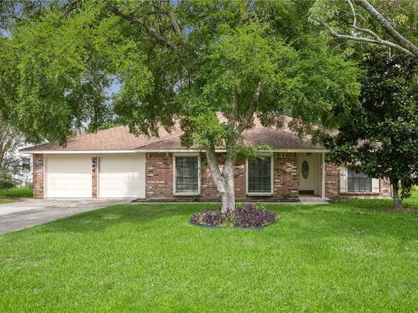 444 WATER OAK Lane, Mandeville, LA 70471