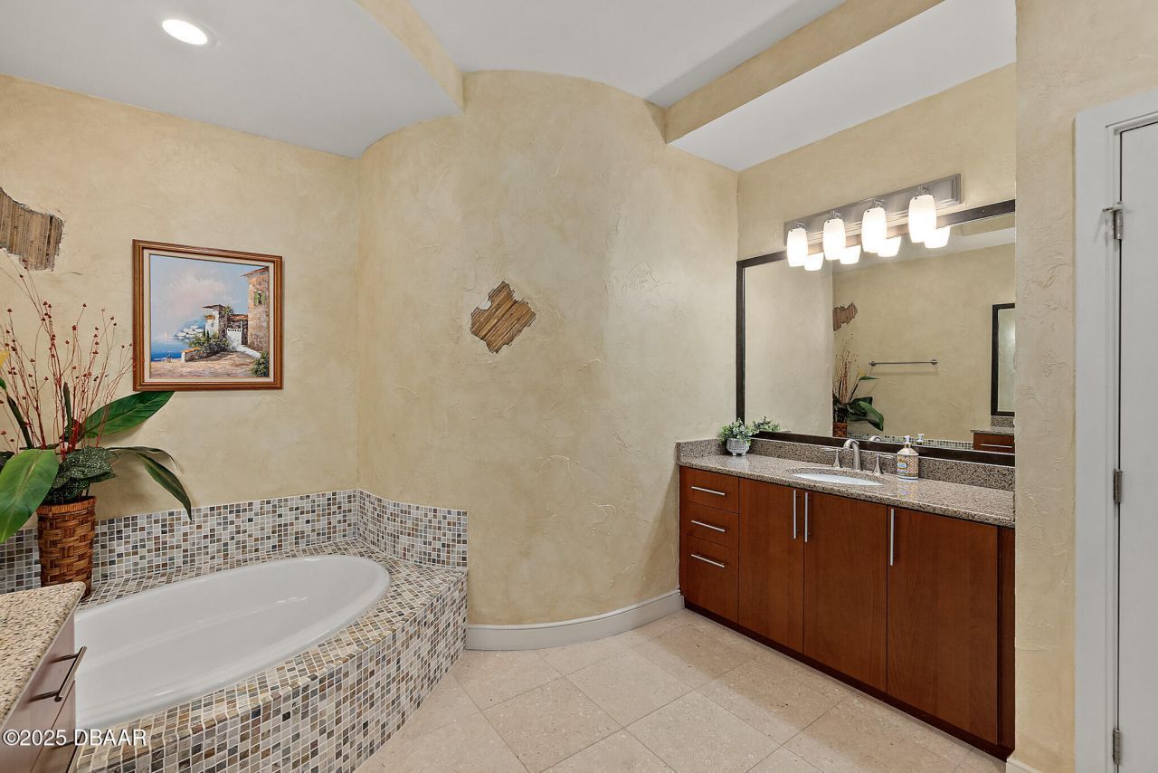 1925 S Atlantic Avenue, Unit 201, Daytona Beach Shores, FL 32118 Photo