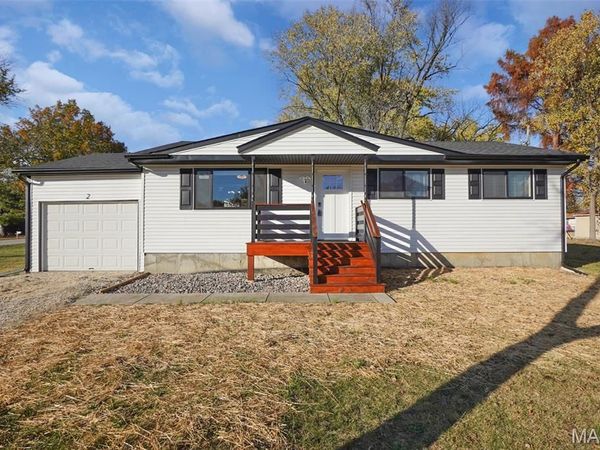 2 Royal Drive, O'Fallon, MO 63366