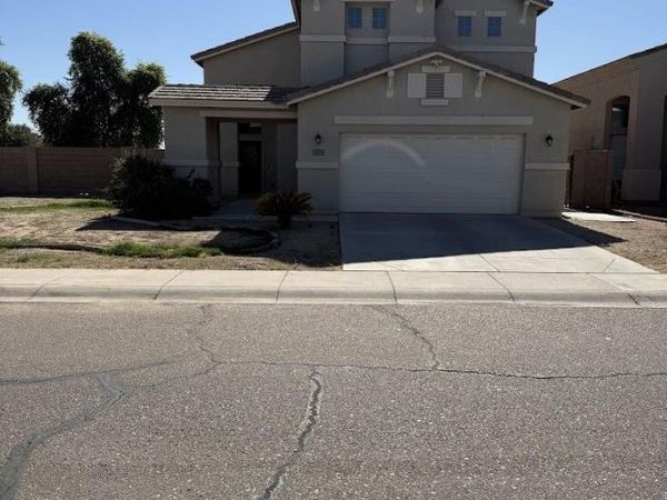 7105 W GLOBE Avenue, Phoenix, AZ 85043