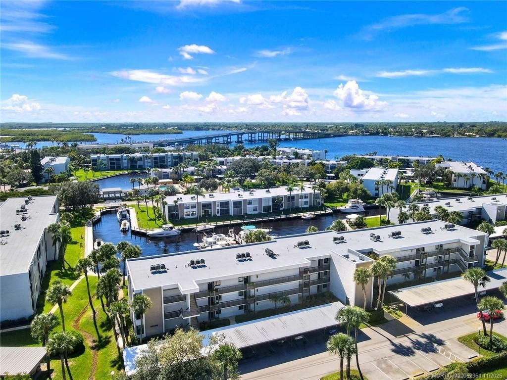 1950 SW Palm City Road, Unit 6-103, Stuart, FL 34994 Photo