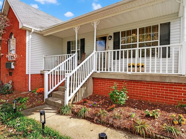 712 Stone Hedge Dr, Old Hickory, TN 37138