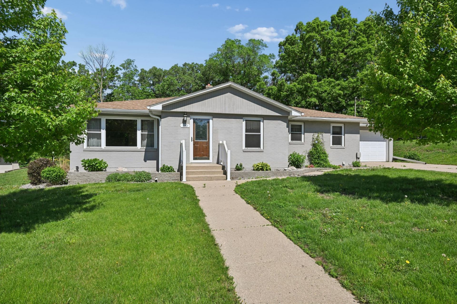 110 Circle Drive, Jackson, MN 56143
