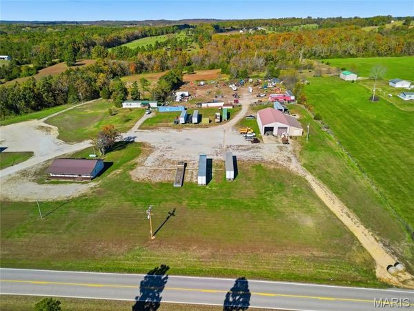 2283 State Highway 76, Willow Springs, MO 65793